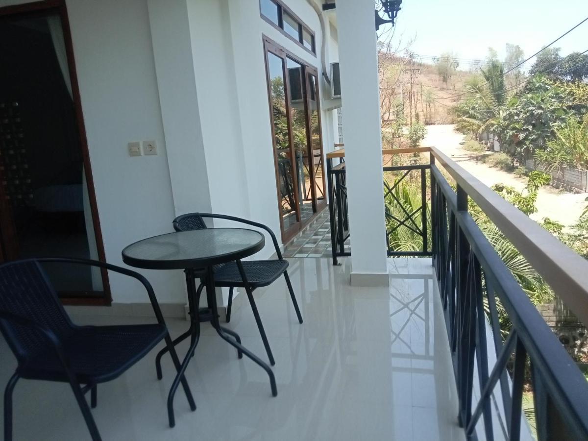 Warm Villas Lombok Kuta  Exteriör bild